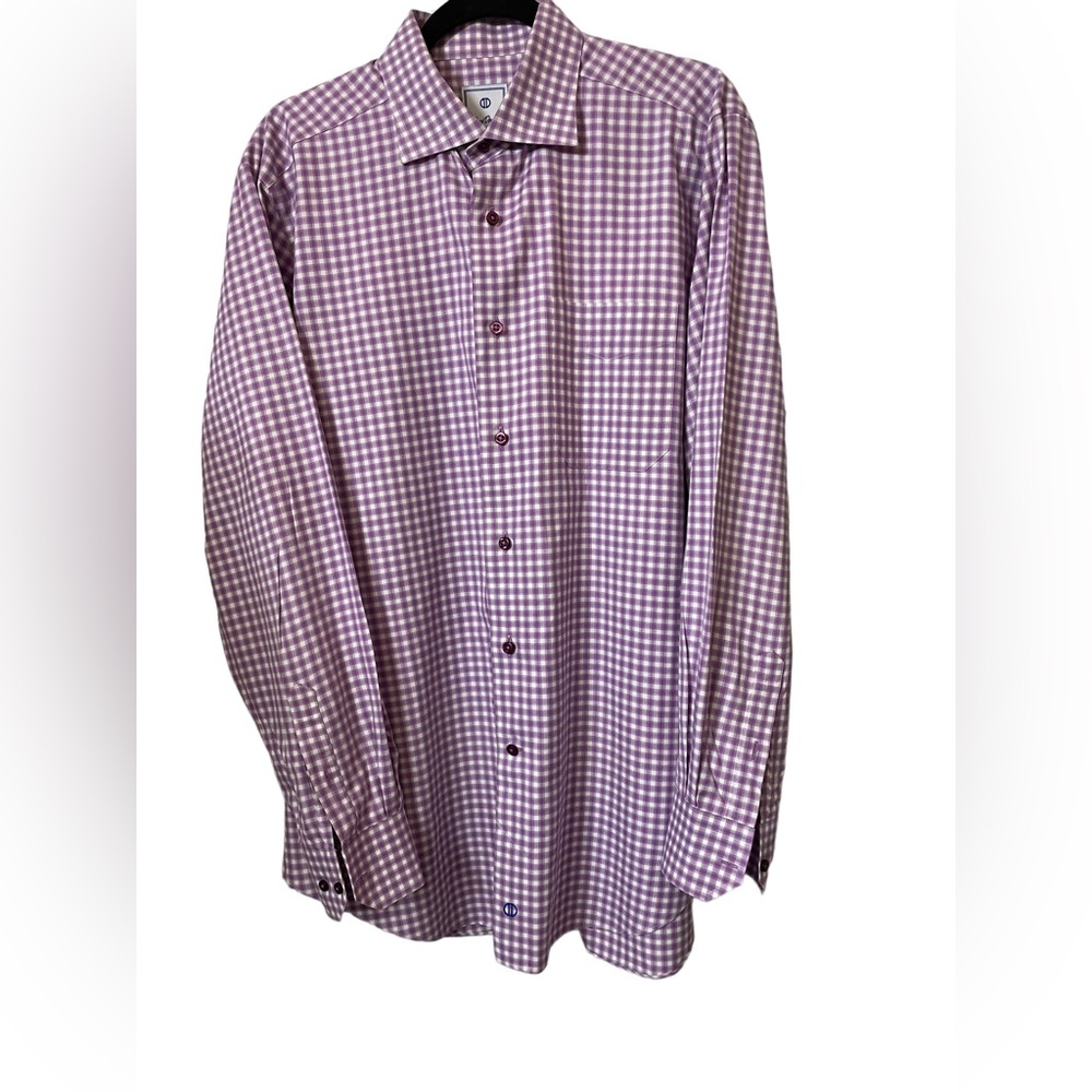 Men’s David Donahue size Large. Excellent condition preloved
